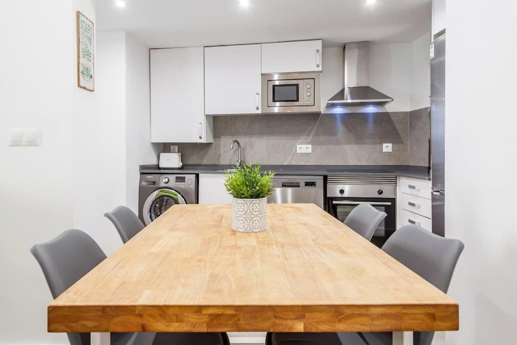 Villa Design & Stylish House In The Center Of Valenza Esterno foto